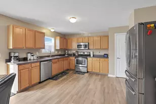 2415 Angelfire Dr, Grove City, OH 43123 - Photo 24