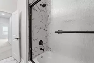 2618 Clybourne Rd, Columbus, OH 43231 - Photo 40