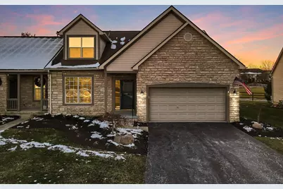 189 Pebble Creek Drive, Pataskala, OH 43062 - Photo 1