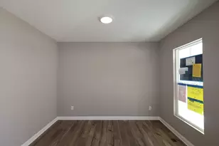 305 Olympic Loop, Commercial Point, OH 43116 - Photo 2