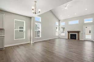 284 Olympic Loop, Commercial Point, OH 43116 - Photo 10