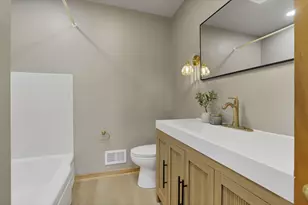 405 Watt St, Circleville, OH 43113 - Photo 12