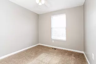 4784 Orangeburg Dr, Columbus, OH 43228 - Photo 10