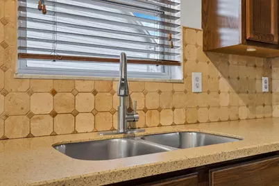 8675 Kingsley Drive, Reynoldsburg, OH 43068 - Photo 12