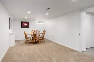 230 E Royal Forest Blvd, Columbus, OH 43214 - Photo 22
