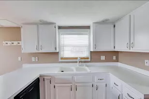 2721 Woodland Trail Dr, Columbus, OH 43231 - Photo 10