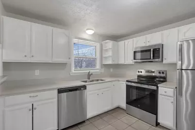 60 Jonquil Drive SW, Etna, OH 43062 - Photo 2