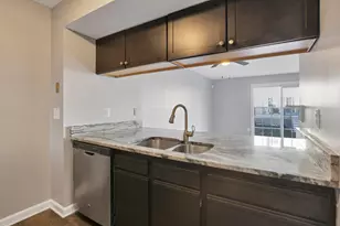 2540 Dahlia Way, Columbus, OH 43235 - Photo 12