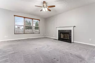 8133 Worthington Crsg Dr, Westerville, OH 43081 - Photo 12