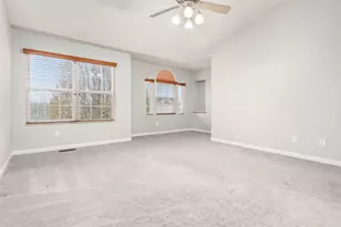 8133 Worthington Crsg Dr, Westerville, OH 43081 - Photo 18