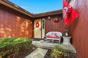 3213 Parkview Cir, Grove City, OH 43123 - Photo 4