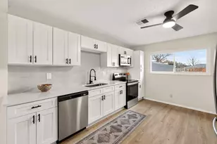 3105 Wessex Ct, Columbus, OH 43232 - Photo 14