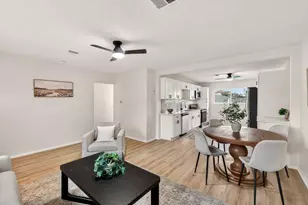 3105 Wessex Ct, Columbus, OH 43232 - Photo 8