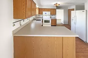 3376 Oak Bend Blvd, Canal Winchester, OH 43110 - Photo 8