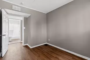 1042 S Hampton Rd, Columbus, OH 43227 - Photo 18