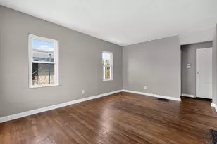 2131 Argyle Dr, Columbus, OH 43219 - Photo 8