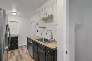 142 Rosslyn Ave, Columbus, OH 43214 - Photo 6