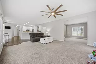 477 Stratshire Ln, Columbus, OH 43230 - Photo 16