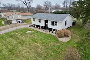170 Treehouse Ln, Zanesville, OH 43701 - Photo 4
