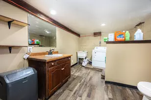 519 Locust St, Coshocton, OH 43812 - Photo 10