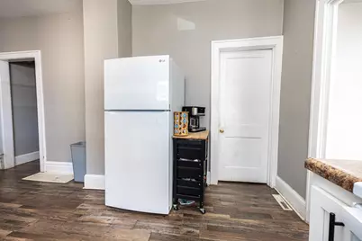 519 Locust Street, Coshocton, OH 43812 - Photo 6