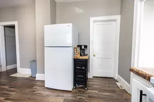 519 Locust St, Coshocton, OH 43812 - Photo 6