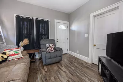 519 Locust Street, Coshocton, OH 43812 - Photo 8