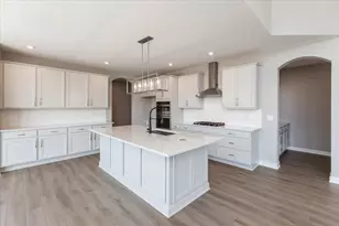 1327 Blueberry Cv, Grove City, OH 43123 - Photo 2