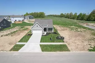 2110 Sun Dusk Wy, Marysville, OH 43040 - Photo 4