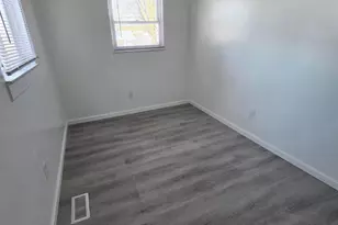 2626 Diane Pl, Columbus, OH 43207 - Photo 14