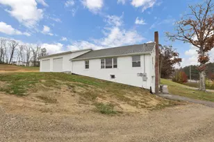 3585 E Pike, Zanesville, OH 43701 - Photo 14