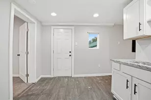 1041 Market St, Zanesville, OH 43701 - Photo 6