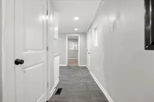 1041 Market St, Zanesville, OH 43701 - Photo 4