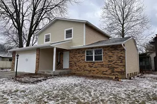 4857 Tamarack Blvd, Columbus, OH 43229 - Photo 2