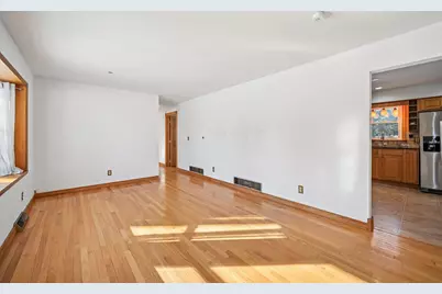 210 Meadow Drive, Circleville, OH 43113 - Photo 4