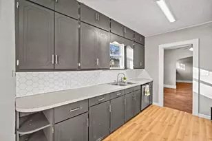 537 Clark St, Willard, OH 44890 - Photo 6