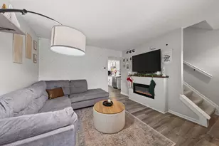 696 Keys View Ct, Columbus, OH 43085 - Photo 4