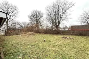 1815 Brown Rd, Columbus, OH 43223 - Photo 4