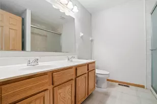 11760 Chanticleer Dr NW, Pickerington, OH 43147 - Photo 24