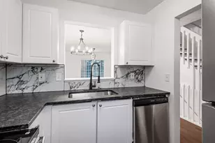 4049 Parkcove Dr, Columbus, OH 43230 - Photo 10