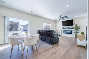 1518 Forbes Ave, Columbus, OH 43228 - Photo 14