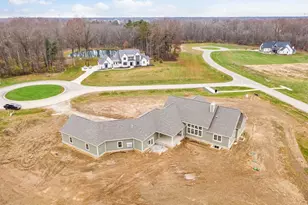 384 Olive Ct, Sunbury, OH 43074 - Photo 6