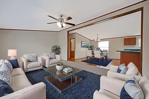 1100 Thornwood Dr SW, Heath, OH 43056 - Photo 8