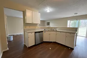 2107 Waymont Rd, Columbus, OH 43229 - Photo 6