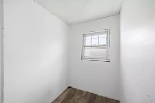 14 N Freeman St, Springfield, OH 45503 - Photo 12