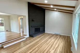 2956 Castlewood Rd, Columbus, OH 43209 - Photo 4