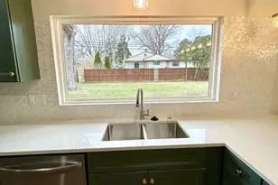 2956 Castlewood Rd, Columbus, OH 43209 - Photo 14
