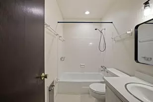 4554 Sandringham Dr, Upper Arlington, OH 43220 - Photo 22