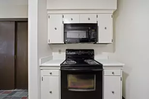 4554 Sandringham Dr, Upper Arlington, OH 43220 - Photo 12