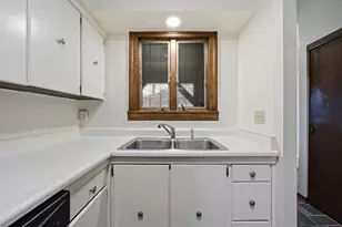 4554 Sandringham Dr, Upper Arlington, OH 43220 - Photo 14